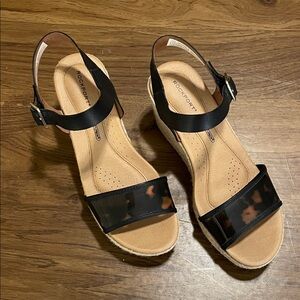 Rockport black leather wedge sandals, tortoise strap, 7, excellent condition